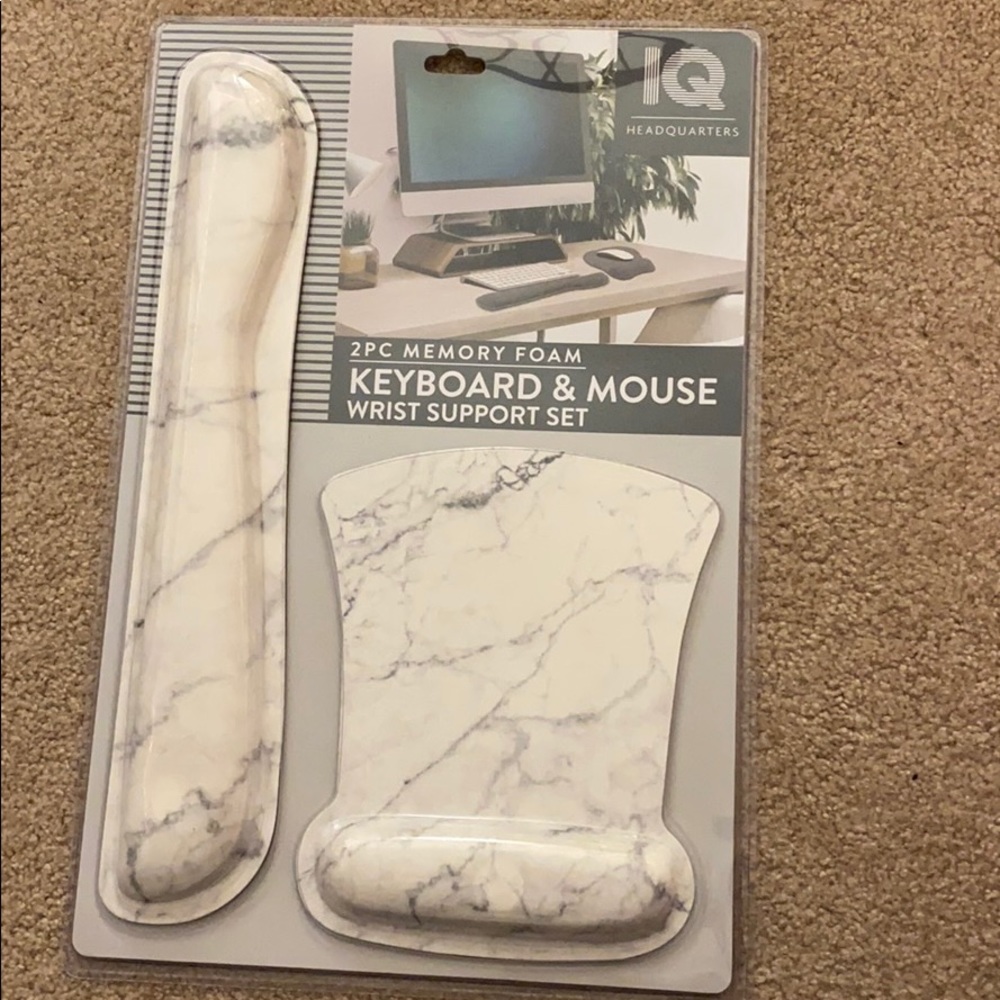 Keyboard and mouse wrist support set